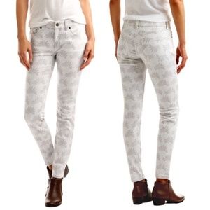 Vineyard Vines Flower Eyelet Printed skinny jeans